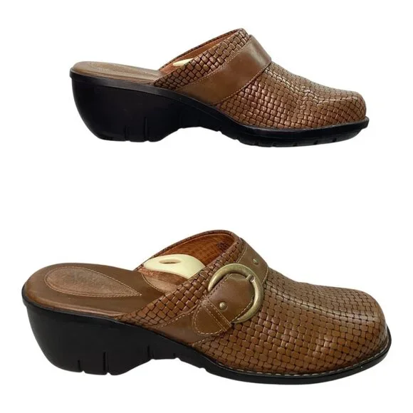 Clarks Artisan Brown Woven Leather Clogs Mules Slip-On Shoes W/ Buckle Size 8 M - Picture 1 of 6